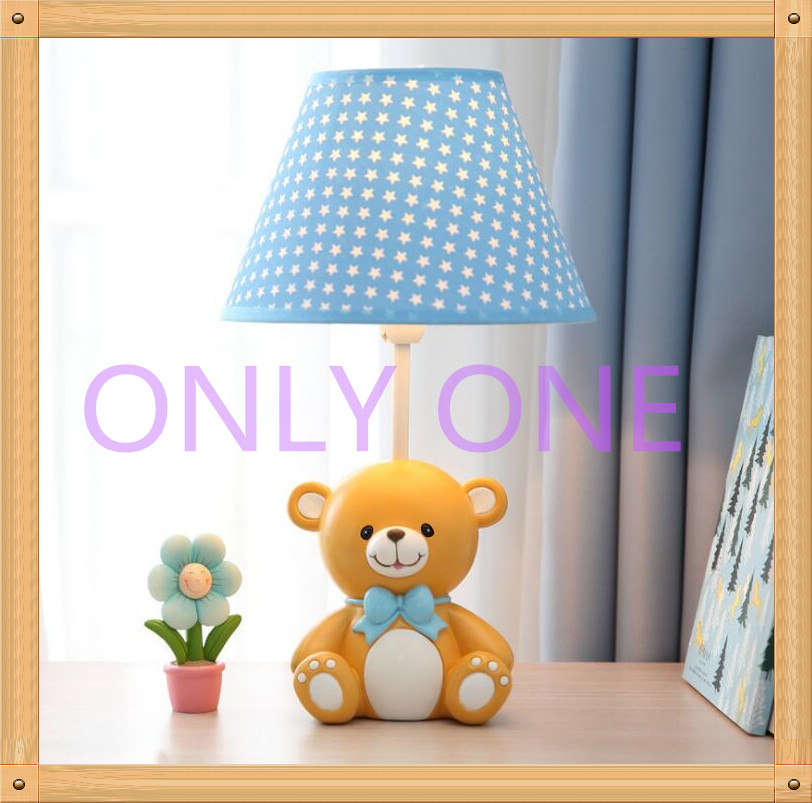 Resin home decor bear base study lamp
