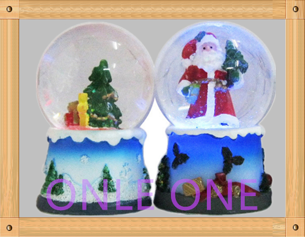 Christmas Santa Snow Globe